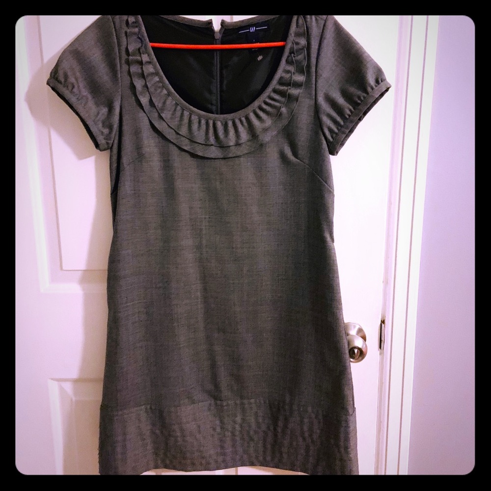 Gap women’s shift dress